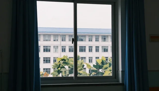 中小客户如何选择适合的新媒体运营套餐？